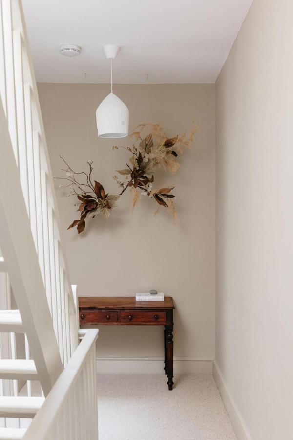 The Curator'S Apartment - Spacious 2 Bedrooms Bath Exteriér fotografie
